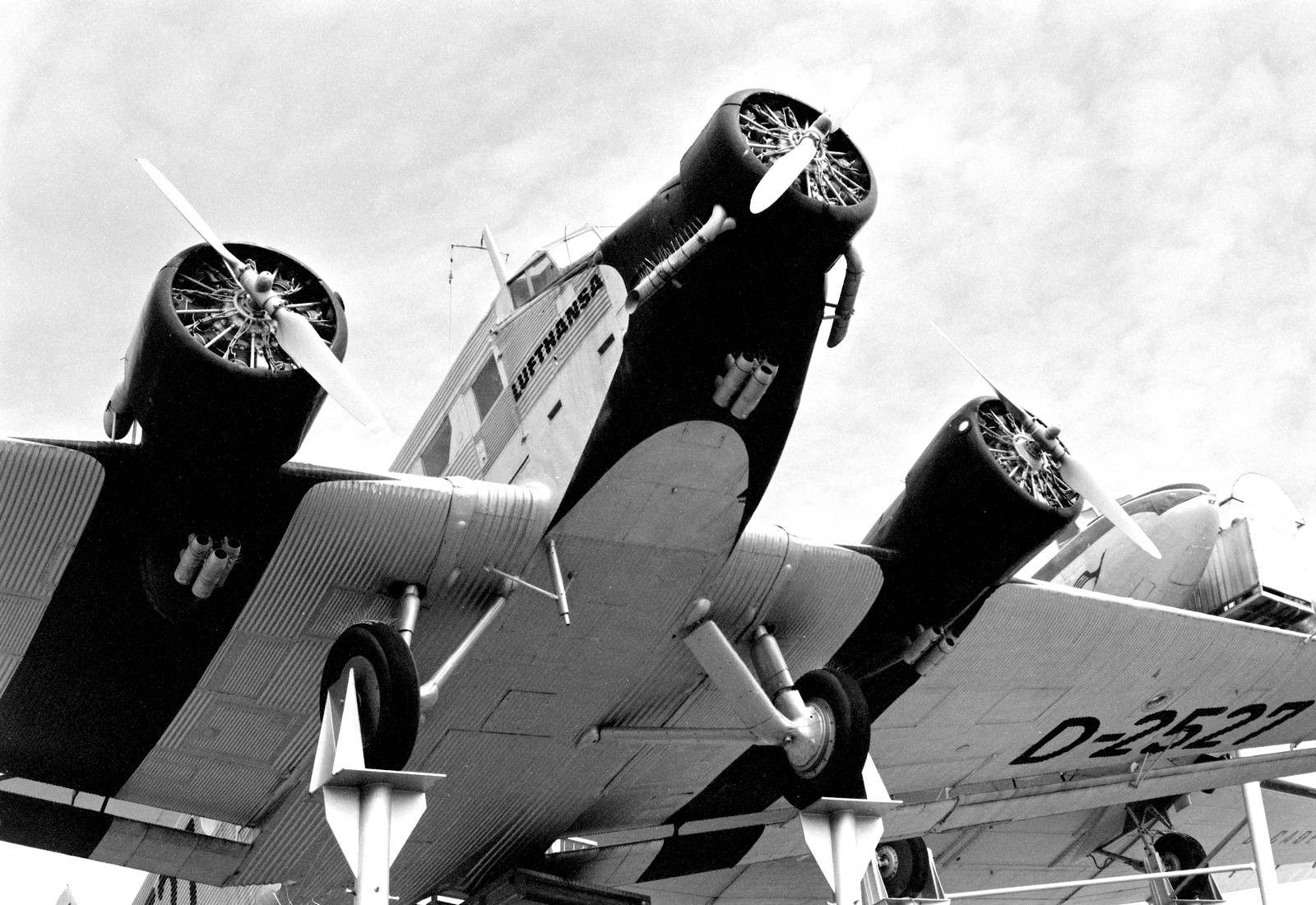 5 frames with Rollei 80s and Nikon FM3A - Julian Tanase
